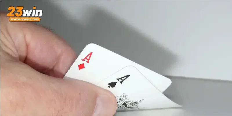 Cách chơi Sâm Lốc có từ 2-4 người cùng tham gia bàn cược